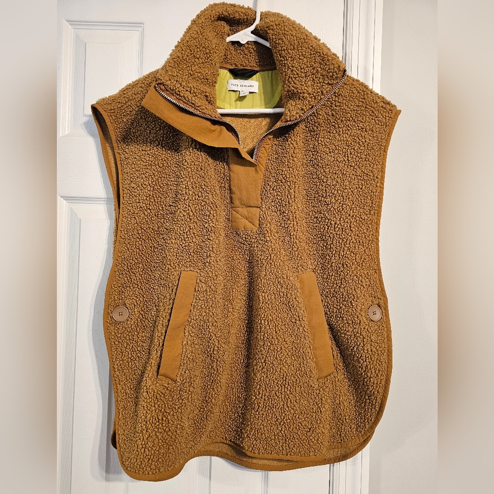 Free Assembly Poncho